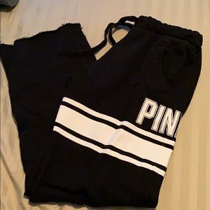 GENTLY WORN VS PINK sweats